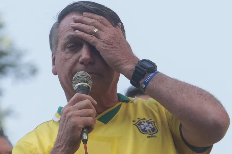 bolsonaro-diz-que-pode-voltar-a-ser-alvo-da-pf-com-avanco-de-inqueritos:-‘vao-tentar-me-esculachar’