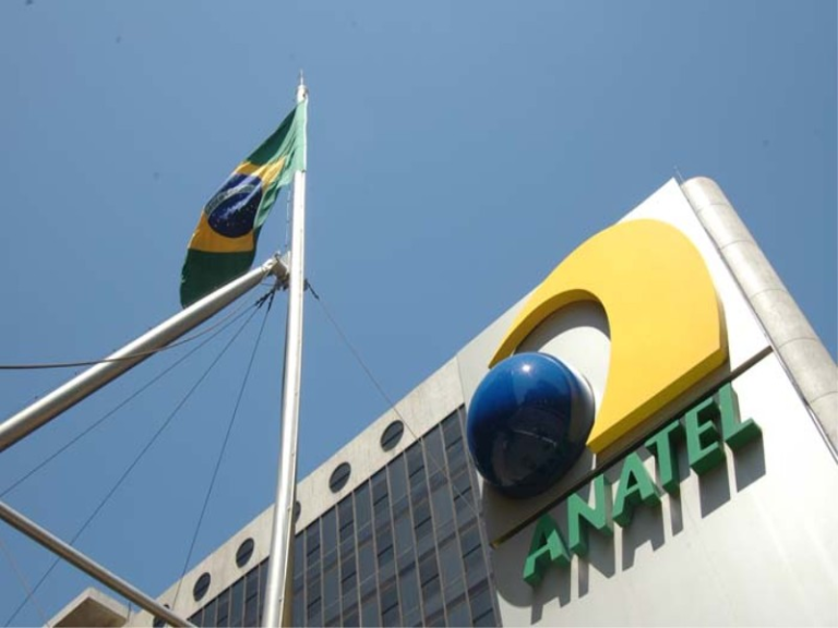 anatel-alerta-para-golpe-com-multas-falsas-por-acesso-ao-x,-antigo-twitter,-com-vpn