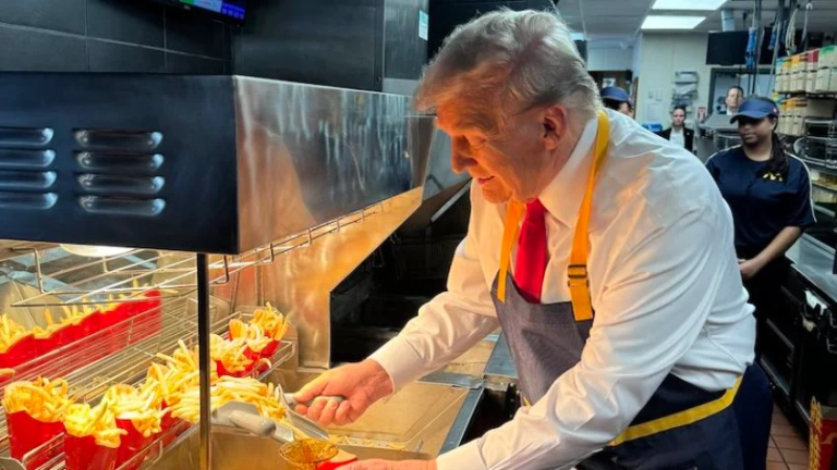 trump-serve-clientes-no-mcdonald’s:-‘nao-deixe-os-eua-se-tornarem-o-brasil’,-diz-brasileira