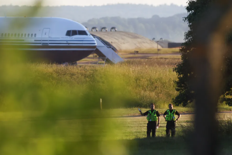 mais-de-600-brasileiros-sao-deportados-do-reino-unido-em-voos-secretos-do-governo-britanico