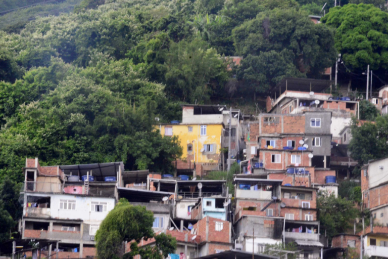 rio-de-janeiro:-16-pessoas-foram-baleadas-ao-confundirem-rotas-em-2024