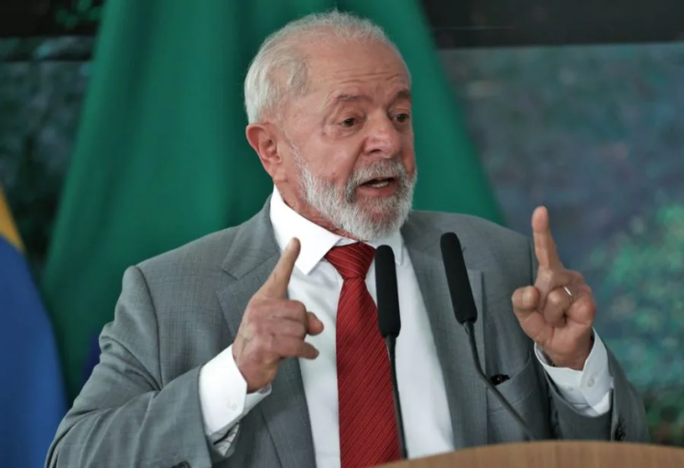 da-bancada,-tres-assinam-novo-impeachment-de-lula