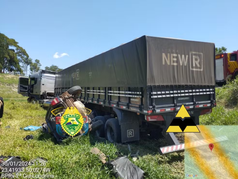 crianca-de-cinco-anos-e-mais-tres-pessoas-morrem-em-acidente-entre-carro-e-caminhao-no-pr