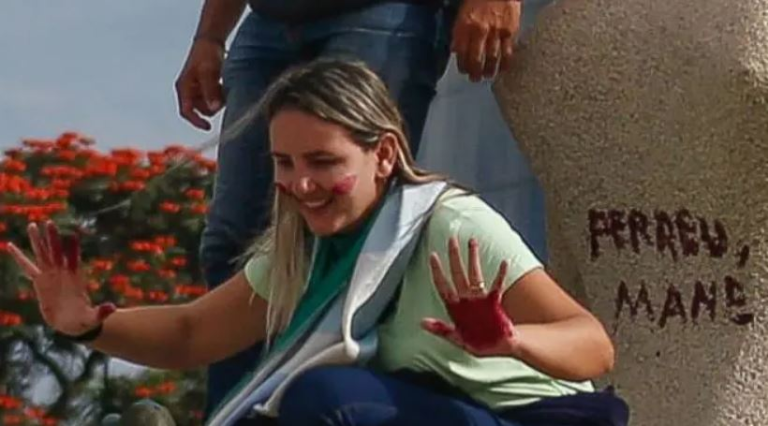 stf-tem-maioria-para-manter-condenacao-de-debora-dos-santos