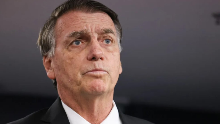 jair-bolsonaro-nao-foi-indiciado-pela-pf-em-caso-da-‘abin-paralela’