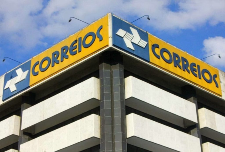 chefe-dos-correios-e-pressionado-pelo-planalto-a-demitir-funcionarios