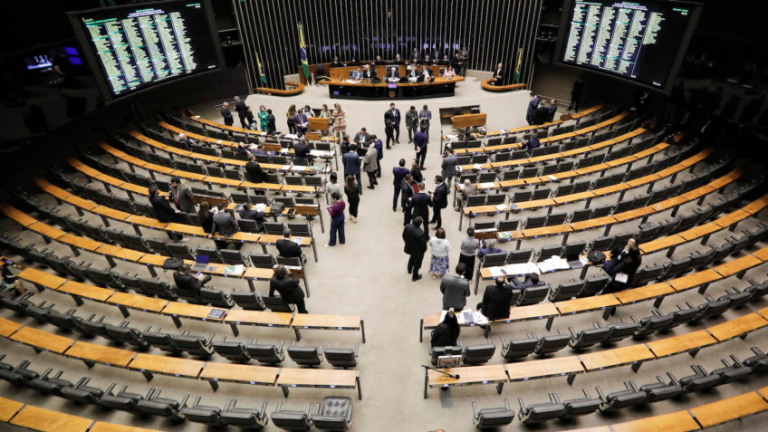quaest:-88%-dos-deputados-apoiam-isencao-do-ir-ate-r$-5-mil